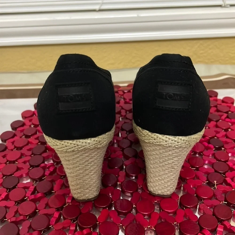 Toms shoes size